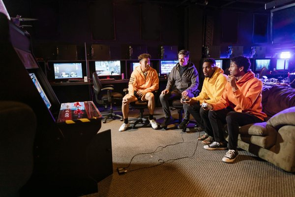 Tácticas efectivas para captar y retener la atención del jugador durante toda la experiencia de juego